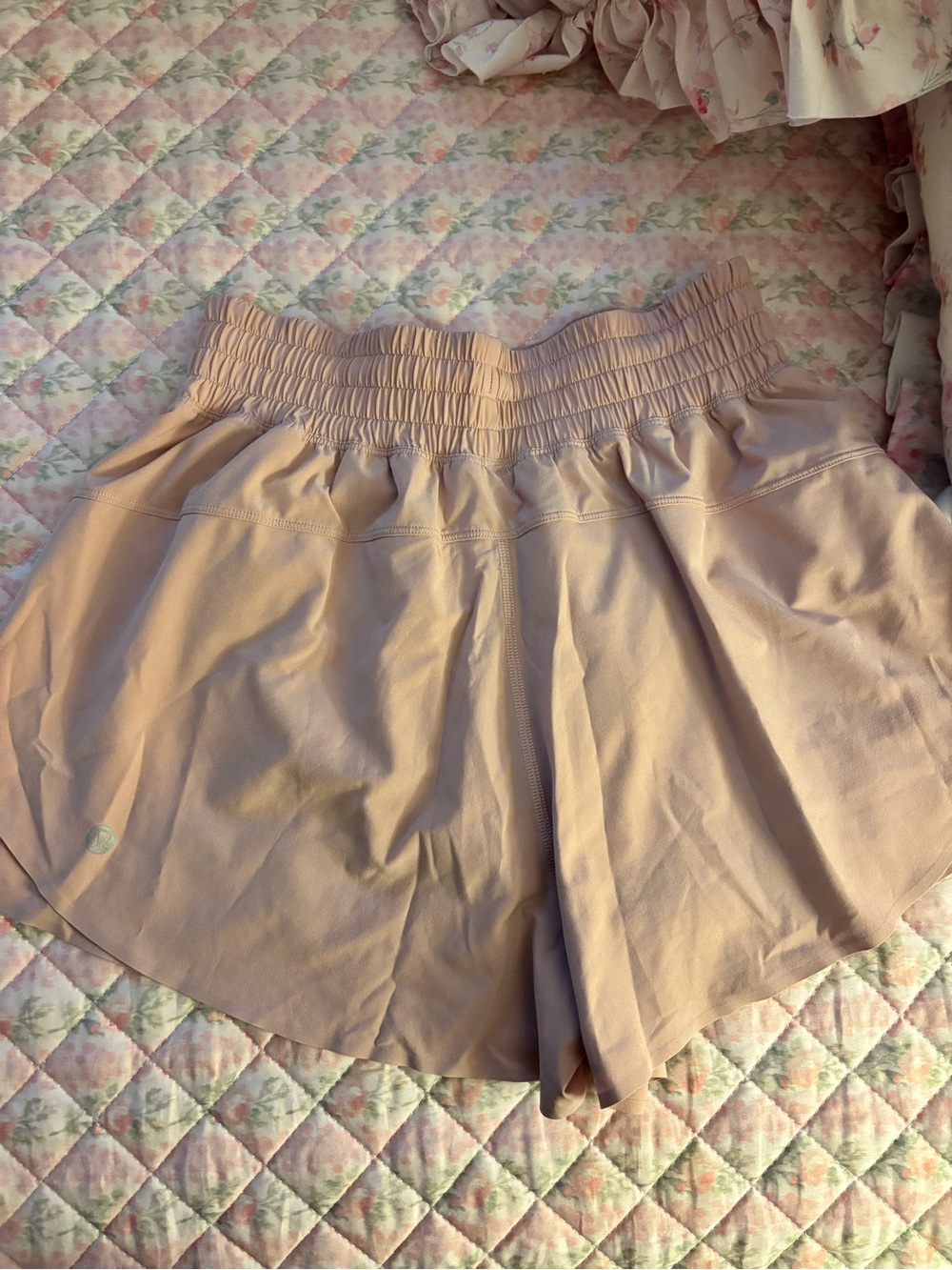 Pink lululemon shorts size XS